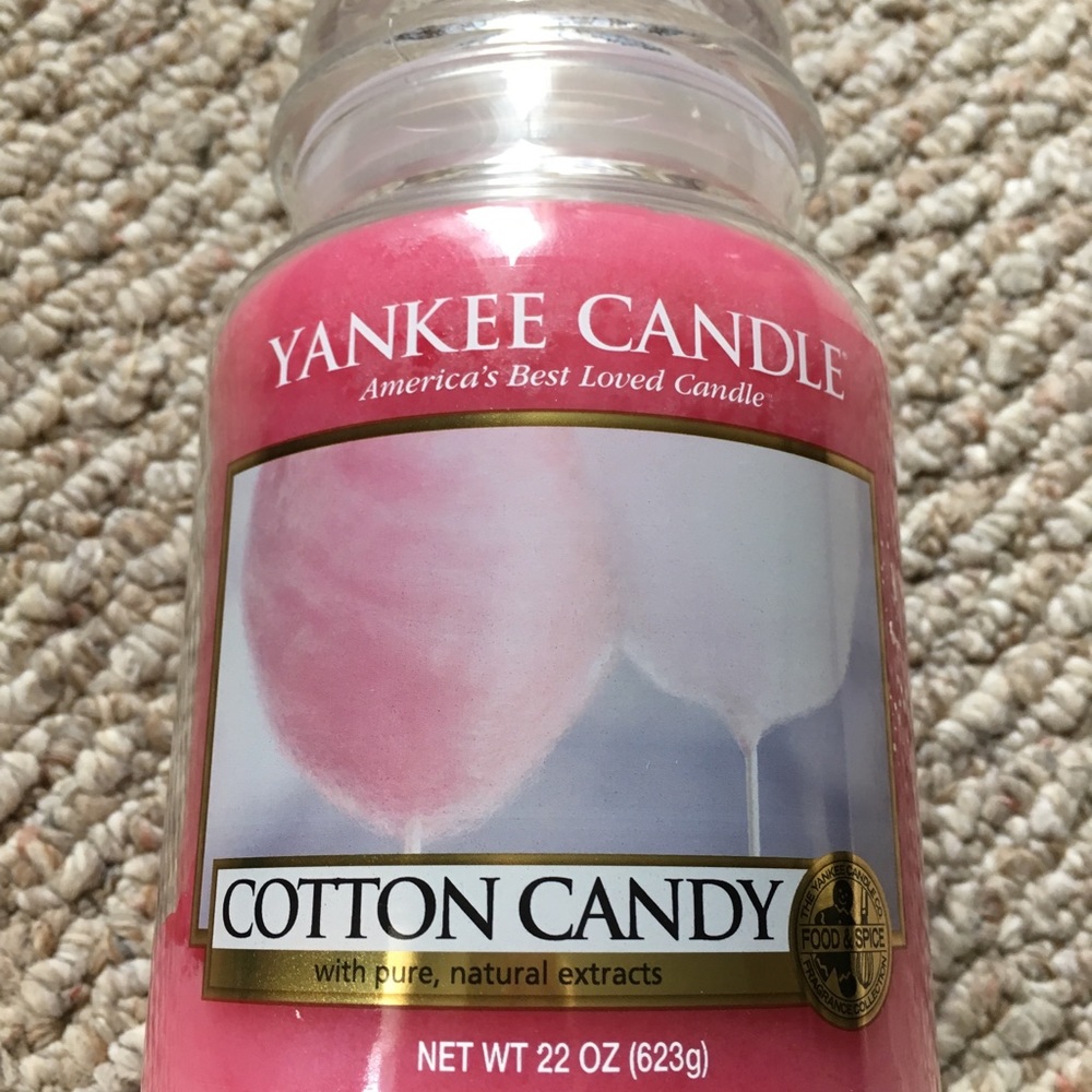 Large Yankee Candle Cotton Candy. New HTF!
